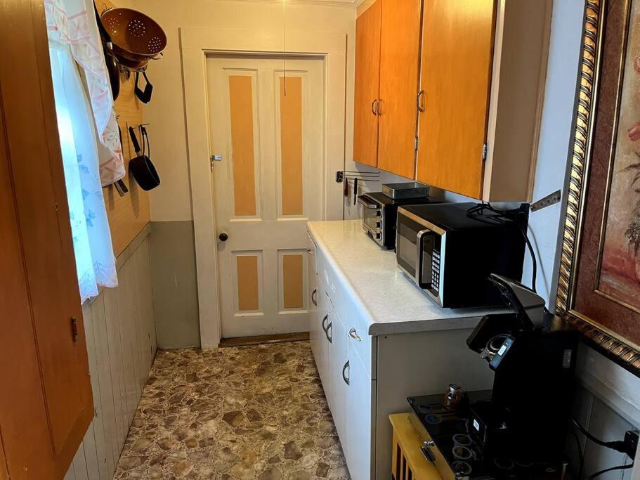 Cute 6-Bedroom Getaway In The Heart Of Littleton Dış mekan fotoğraf