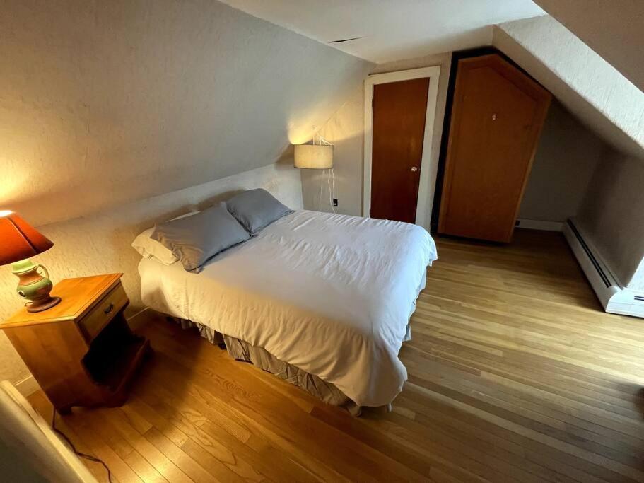 Cute 6-Bedroom Getaway In The Heart Of Littleton Dış mekan fotoğraf