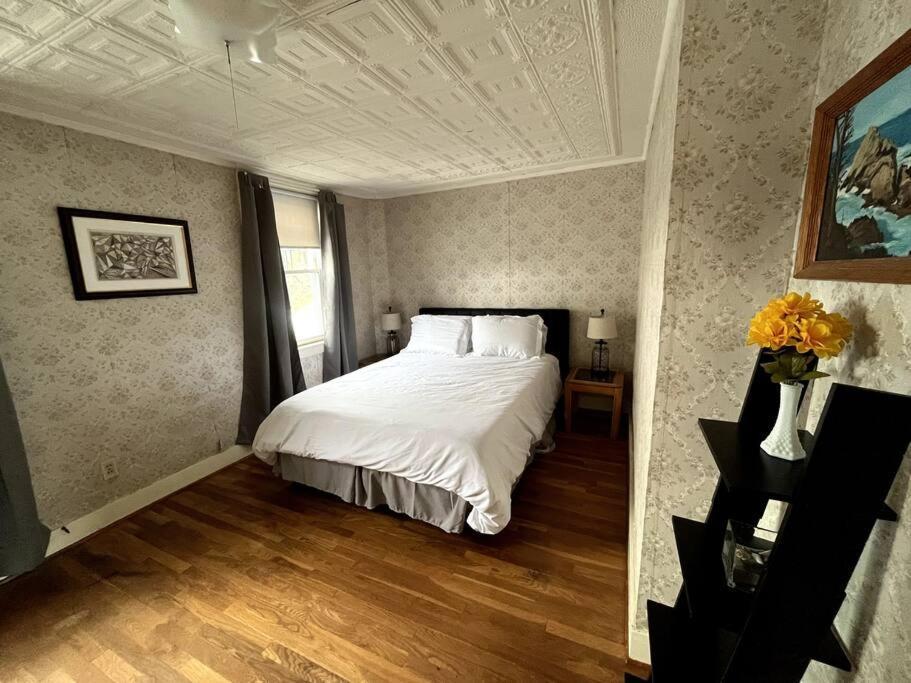 Cute 6-Bedroom Getaway In The Heart Of Littleton Dış mekan fotoğraf